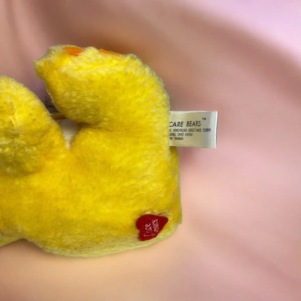 VNT 1984 American Greetings Sunshine And Love A Lot Care Bear Banks With Stopper